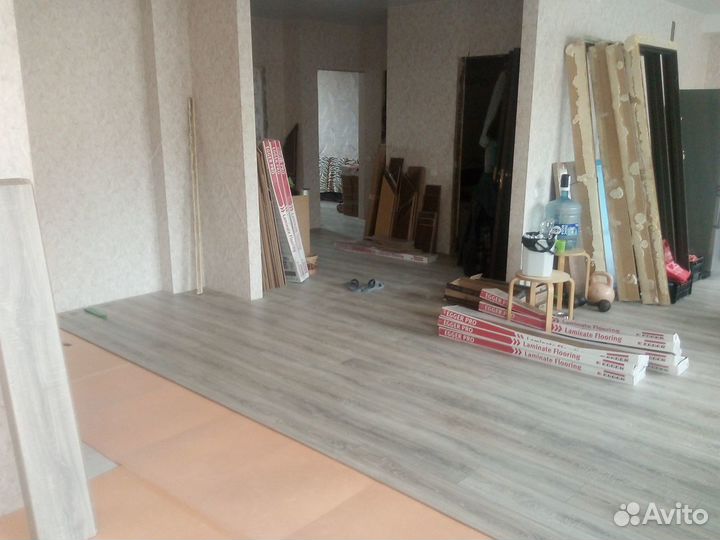 Укладка ламината, кварцвиниловой плитки, линолеума