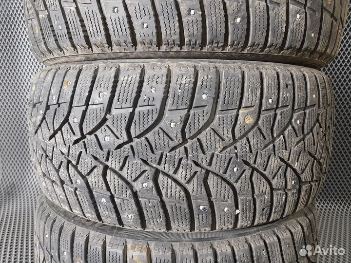 Bridgestone Blizzak Spike-02 245/45 R17