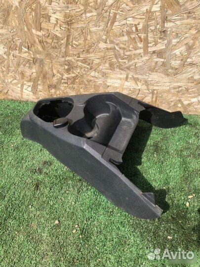 Центральная консоль Renault Logan 2 2018-2024