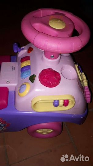 Машинка-каталка толокар