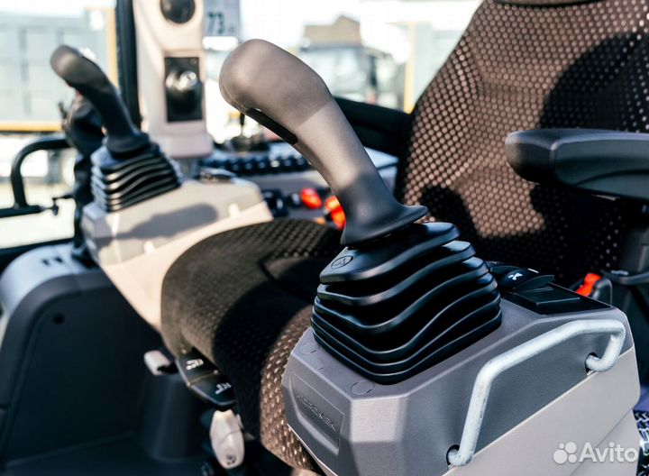 Экскаватор-погрузчик Hidromek HMK 102S Alpha K4, 2025