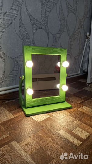 Гримерное зеркало