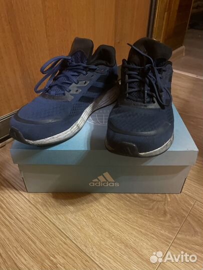 Кроссовки adidas