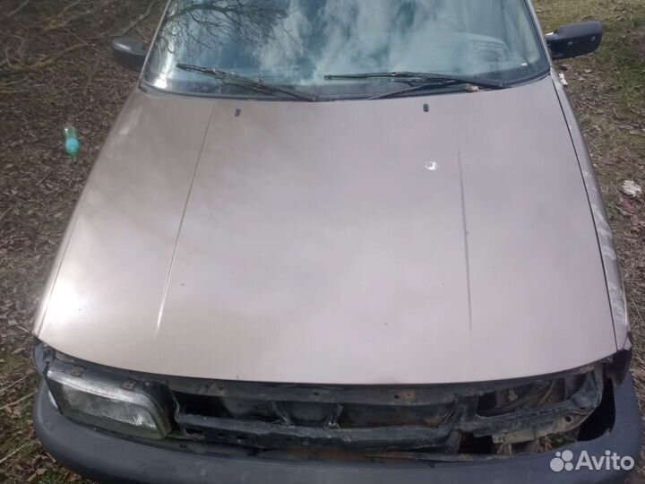 Капот передний Volkswagen Passat b3