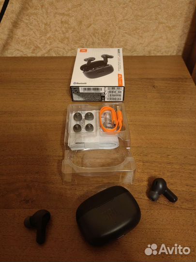 Наушники JBL Wave 200 TWS