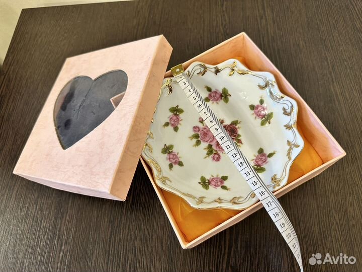 Столовая посуда новая