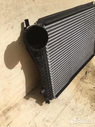 Интеркулер VW Passat CC, Passat B7. 1.8