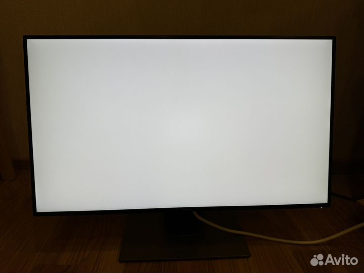 Монитор Dell UltraSharp u2718q 27