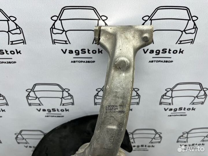 Кулак поворотный передний правый Audi A6 C7 cgwd