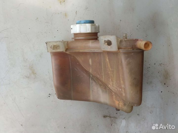 Расширительный бачок renault laguna 1