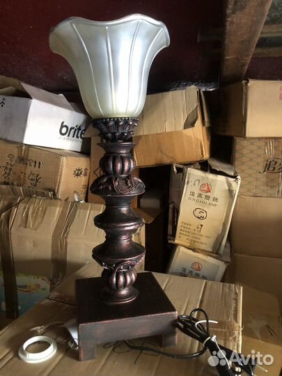 Лампа настольная. Новая. Металл, пластик, стекло