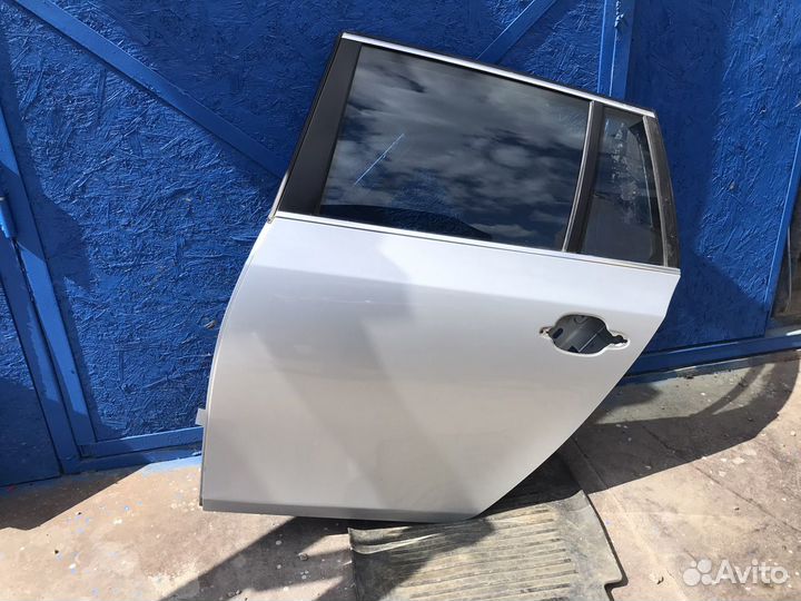 Дверь задняя левая bmw E61