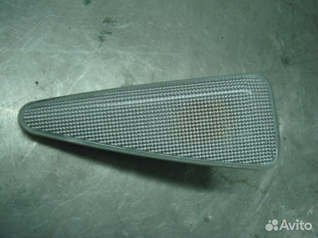 Сандеро Повторитель в крыло левый Sandero 2009-14