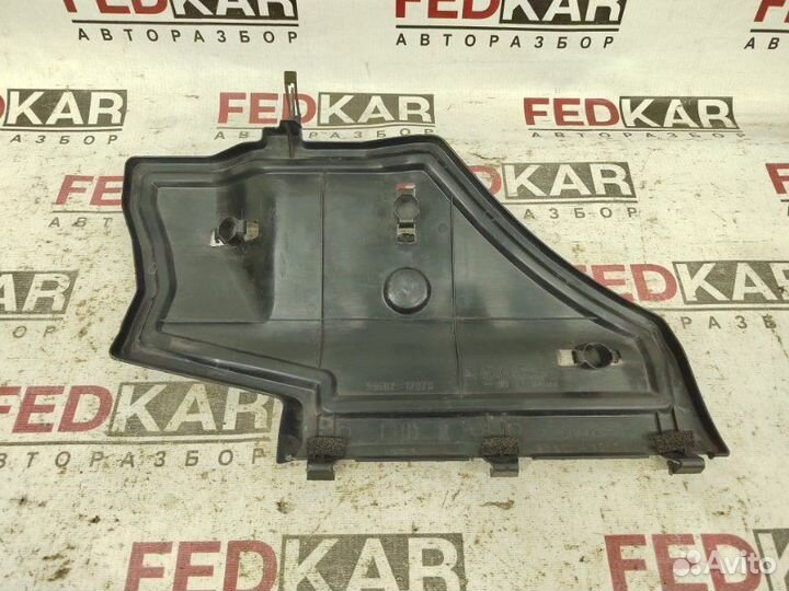 Накладка под торпедо правая Toyota Corolla E150