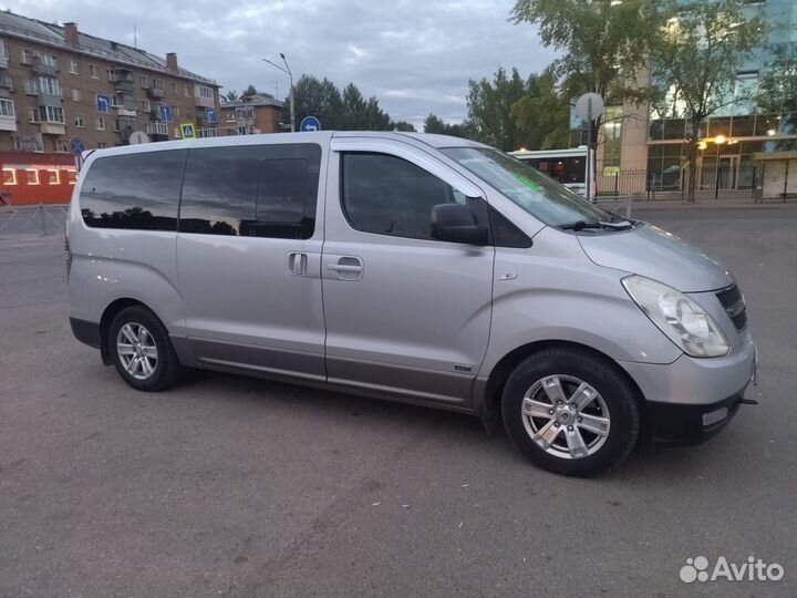 Hyundai Grand Starex 2.5 AT, 2008, 71 500 км