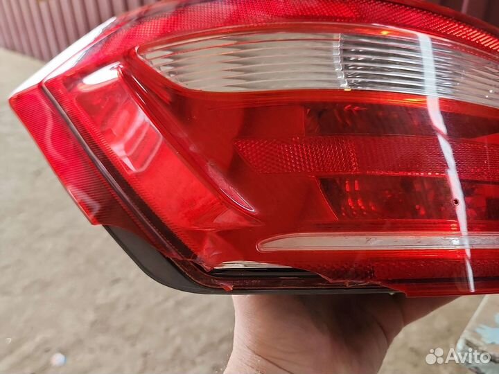 Задний левый фонарь лада веста