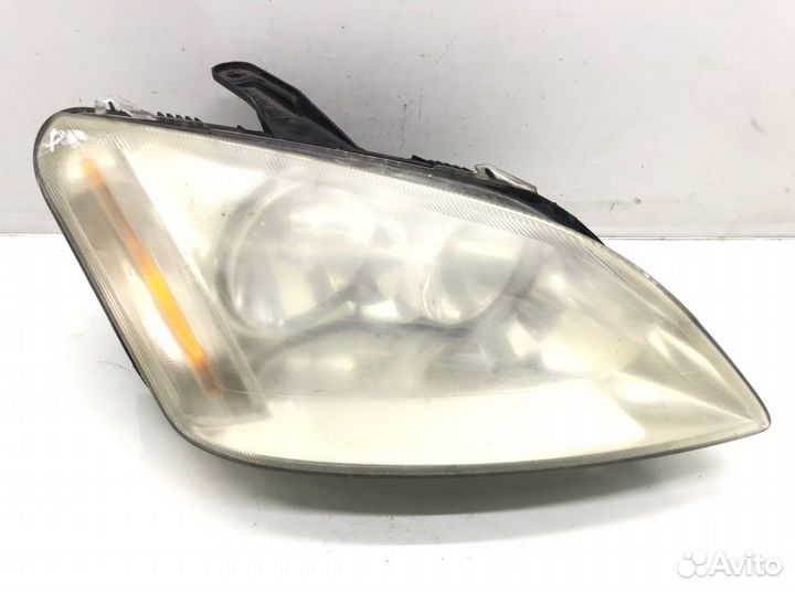 Фара правая Ford C-Max 1.8 tdci 2006