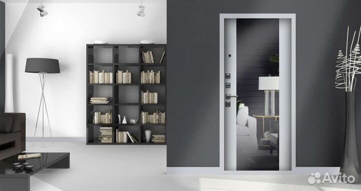 Дверь входная металлическая с зеркалом/не бу