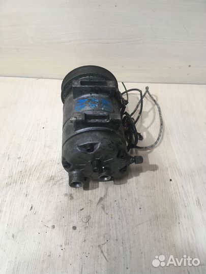 Компрессор кондиционера Ауди 100 С4 ABC