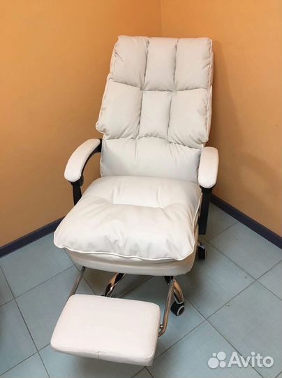 Компьютерное игровое кресло геймерское с массажем