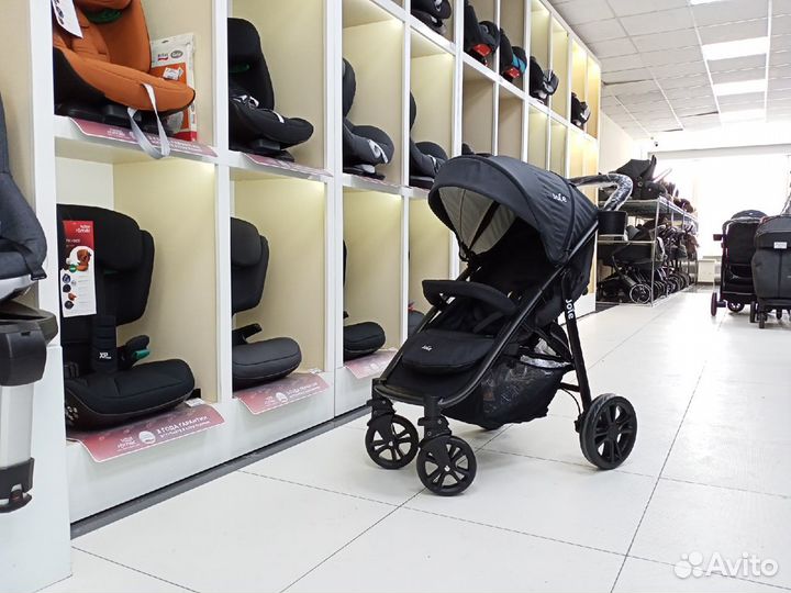 Прогулочная коляска Joie Litetrax 4 DLX Coal