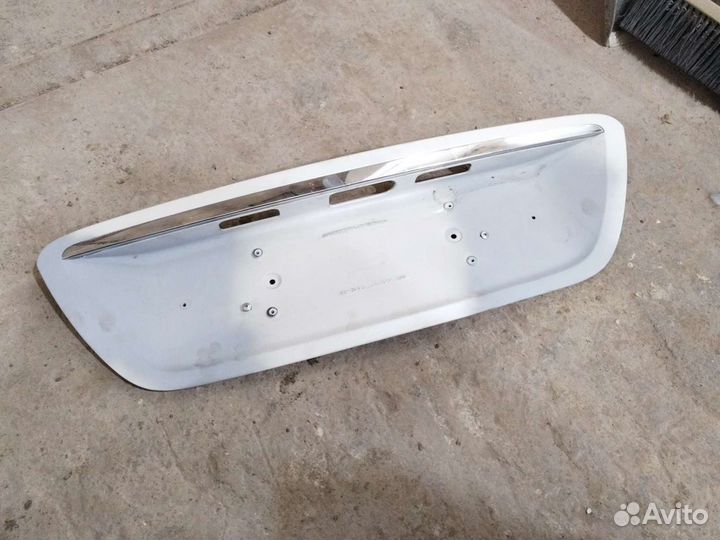 Рамка заднего номера W220