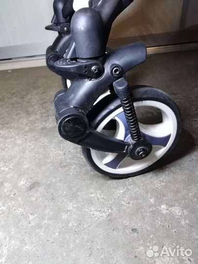 Идеальная прогулочная коляска Rant Cosmic