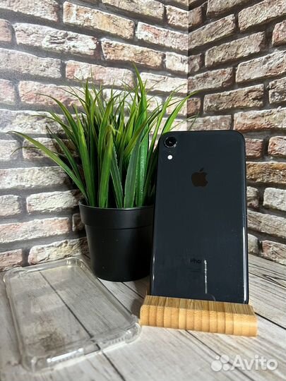 iPhone Xr, 64 ГБ