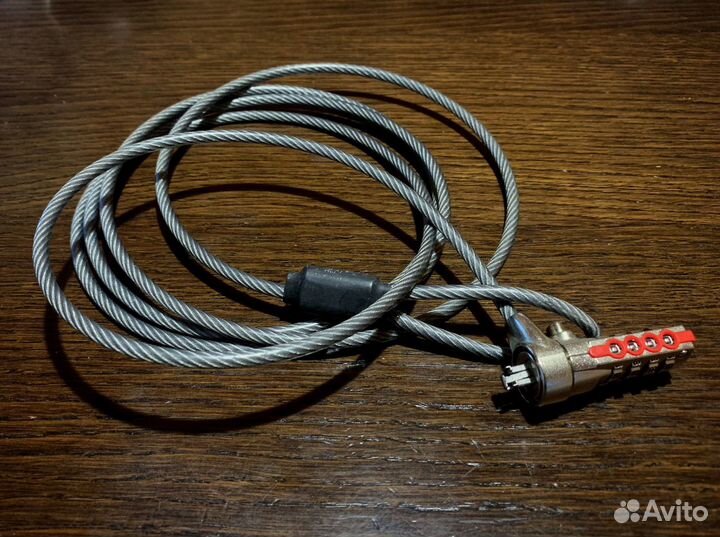 Kensington тросик с кодовым замком для ноутбука