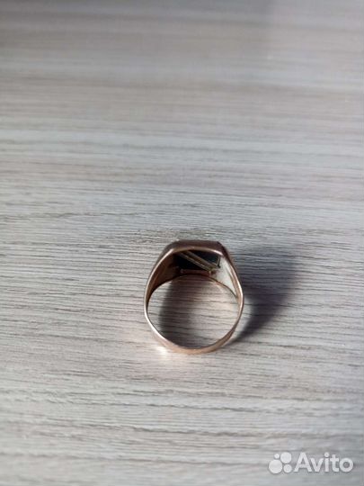 Мужская золотая печатка