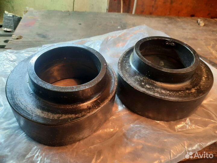 Проставки+35мм задние RIO III 2011-2017г