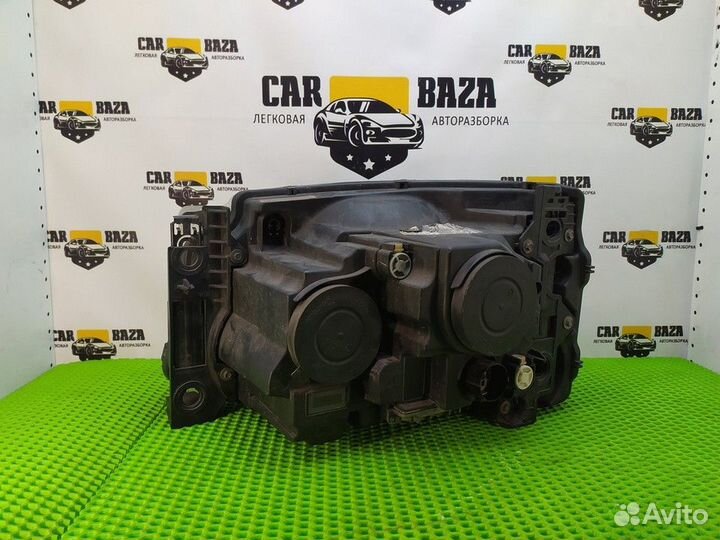 Фара правая R Land Rover Discovery