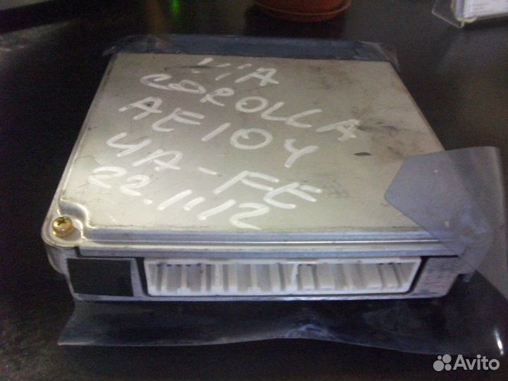 Блок управления двс эбу Toyota Corolla