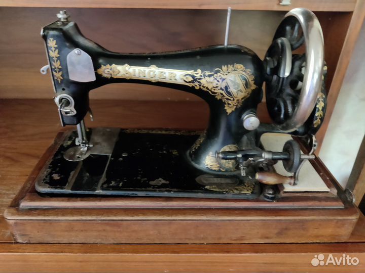 Швейная машина