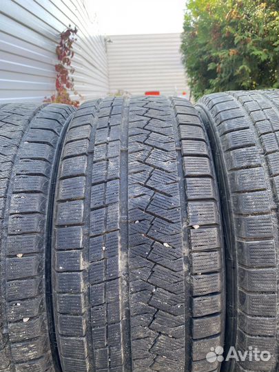 Triangle PL02 245/45 R18 100V