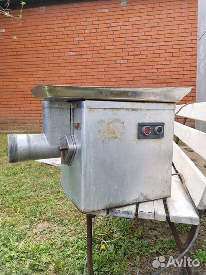 Мясорубка промышленная электрическая бу