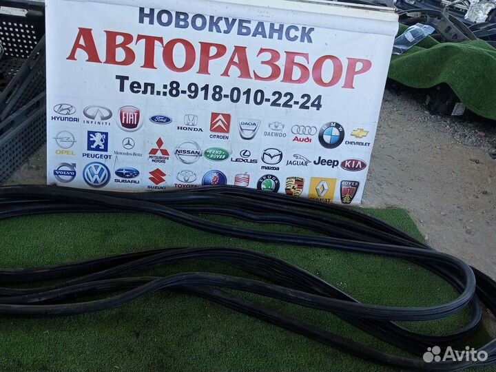 Уплотнитель двери Ford mondeo 3 рест