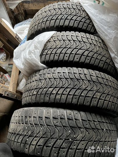 Michelin X-Ice North XIN3 205/55 R16