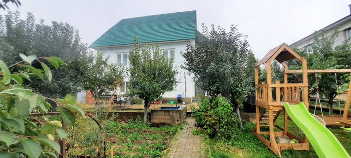 Дом 268 м² на участке 10 сот.