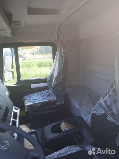 Shacman (Shaanxi) X3000, 2023