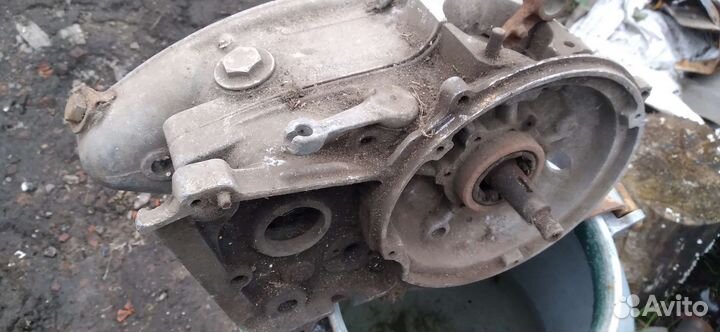 Картер с коленвалом муравей