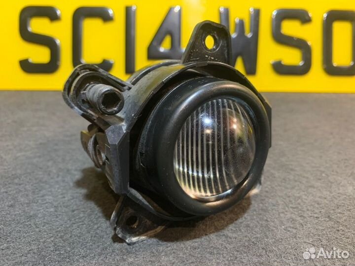 Фара противотуманная передняя правая Opel Astra J