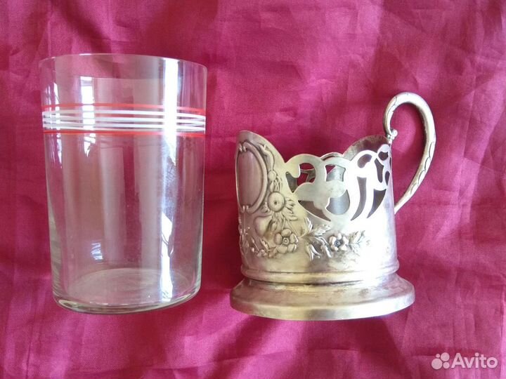 Подстаканники Кремль и Урожай, + стаканы