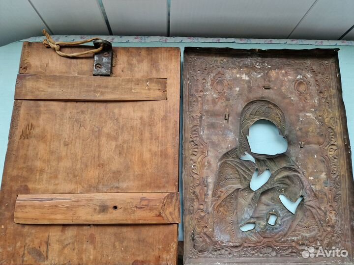 Старинная Владимирская икона 19 век в окладе