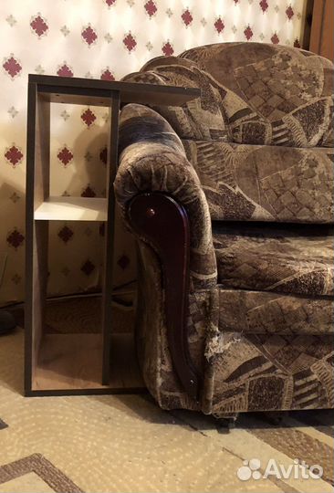 Журнальный стол/подставка