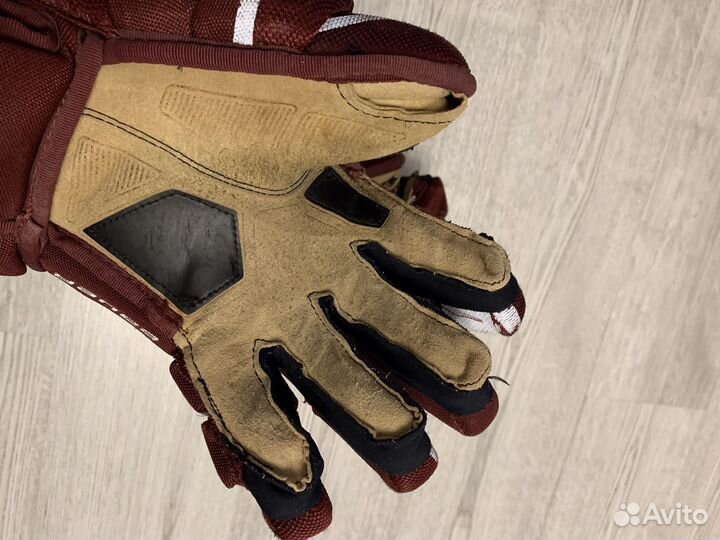 Краги хоккейные Bauer total one NXG