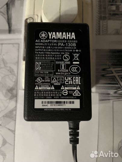 Синтезатор Yamaha PSR-E373