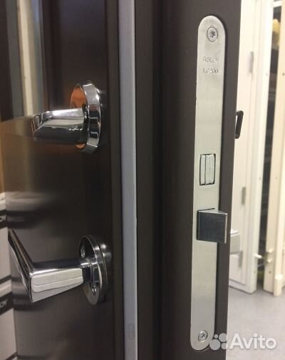 Финская Входная дверь, ST2000U thermo kaski