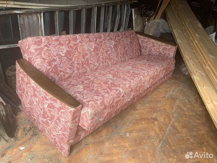 Кровати и диваны бу