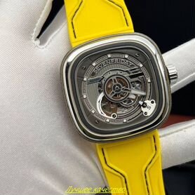 Часы красивые желтые Sevenfriday